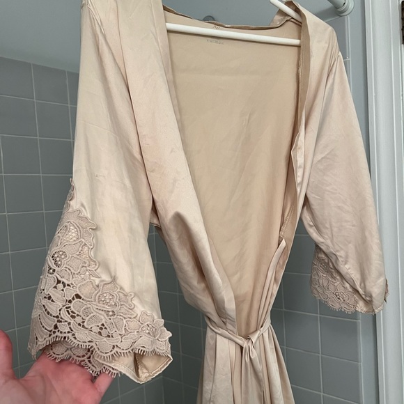 Satin Bridal Robe - Picture 3 of 10